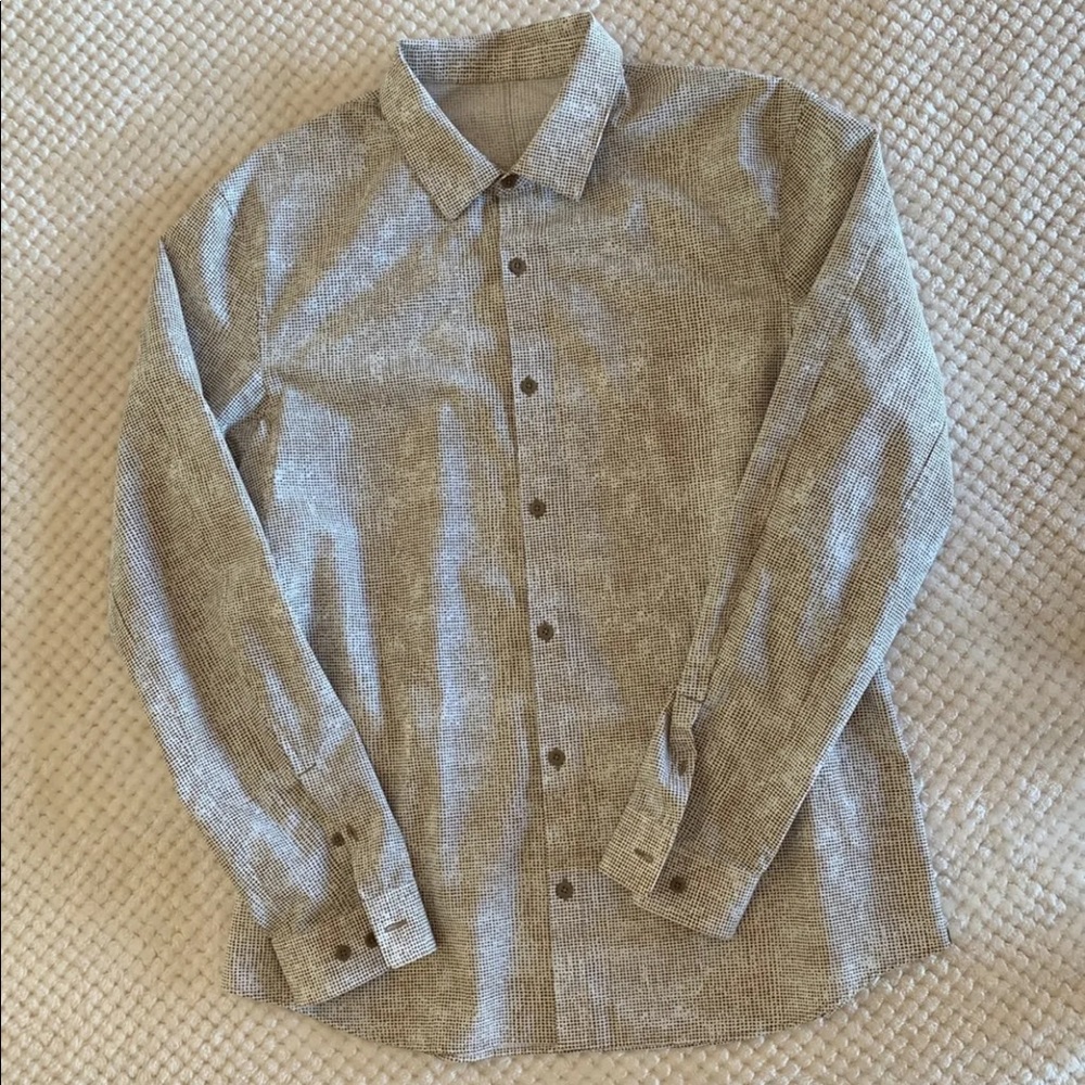 Lululemon Buttondown